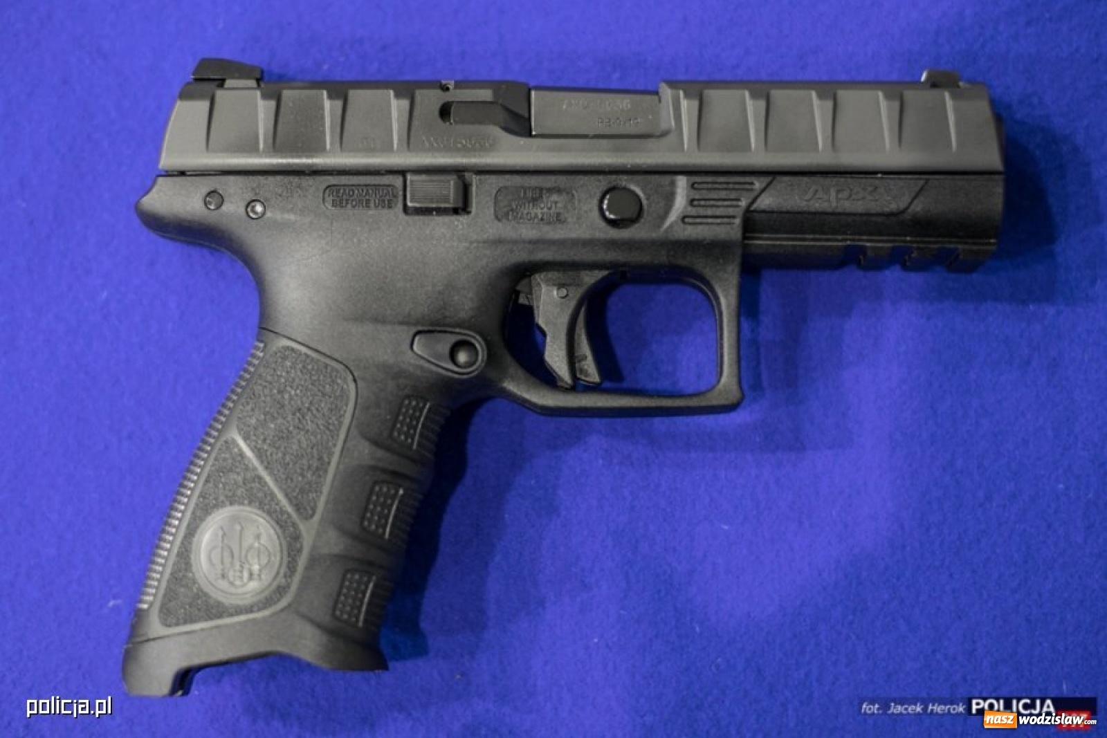 Zdjęcie w galerii na portalu naszwodzislaw.com: Polska policja chwali się nowoczesnym sprzętem [FOTO i WIDEO] wiadomości z regionu