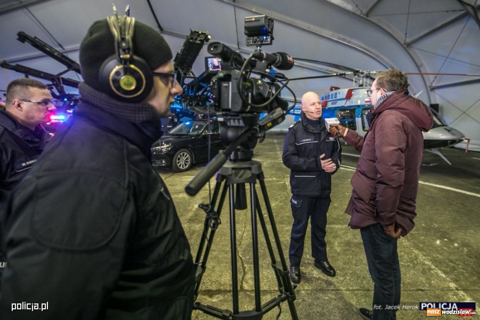 Zdjęcie w galerii na portalu naszwodzislaw.com: Polska policja chwali się nowoczesnym sprzętem [FOTO i WIDEO] wiadomości z regionu