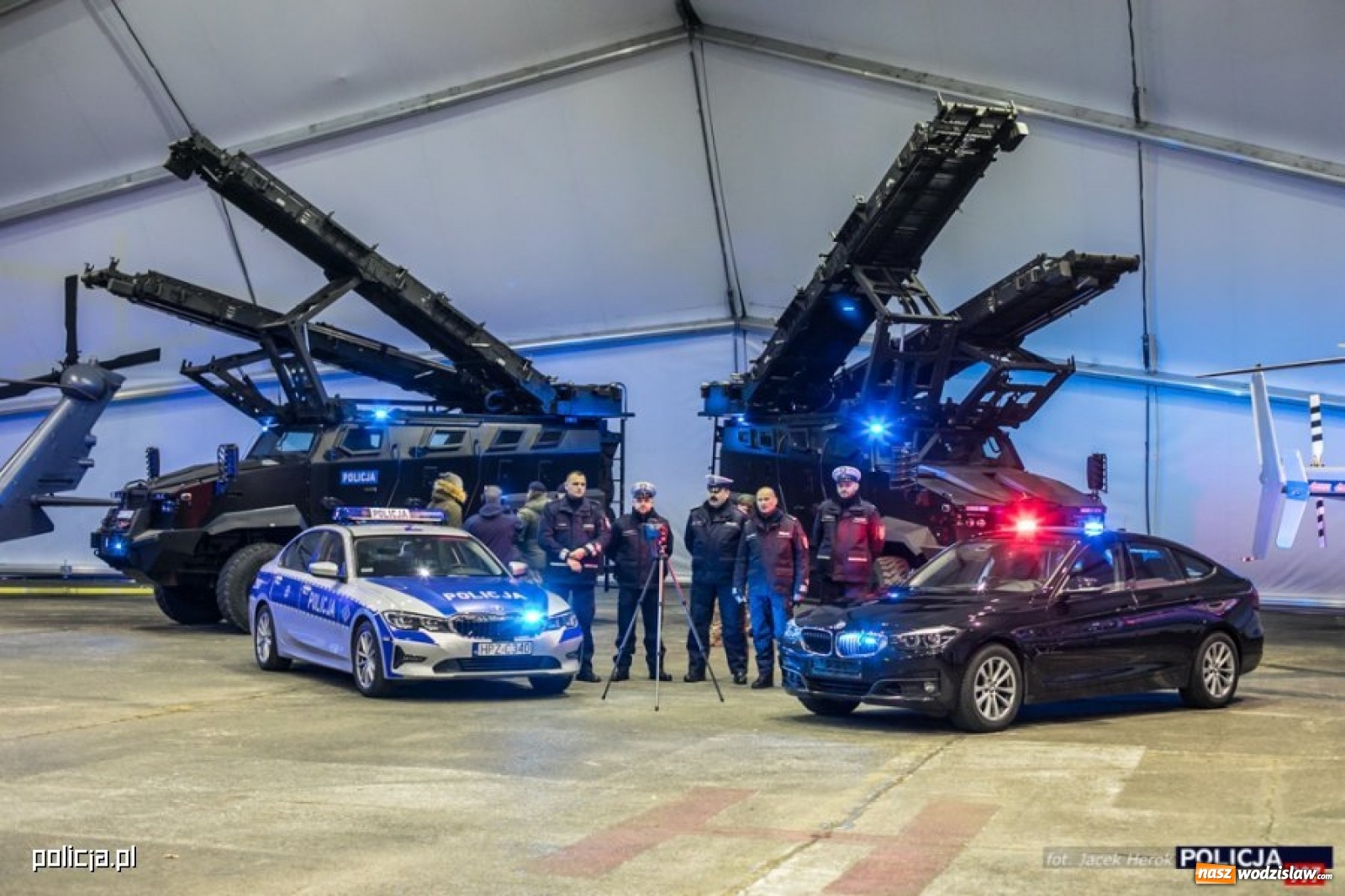 Zdjęcie w galerii na portalu naszwodzislaw.com: Polska policja chwali się nowoczesnym sprzętem [FOTO i WIDEO] wiadomości z regionu