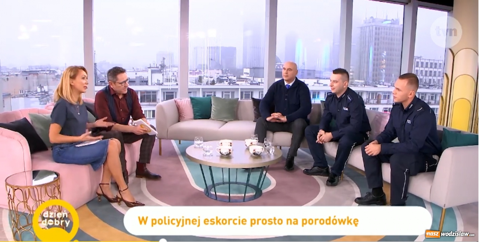 Zdjęcie w galerii na portalu naszwodzislaw.com: Wodzisławscy policjanci w Dzień Dobry TVN wiadomości z regionu