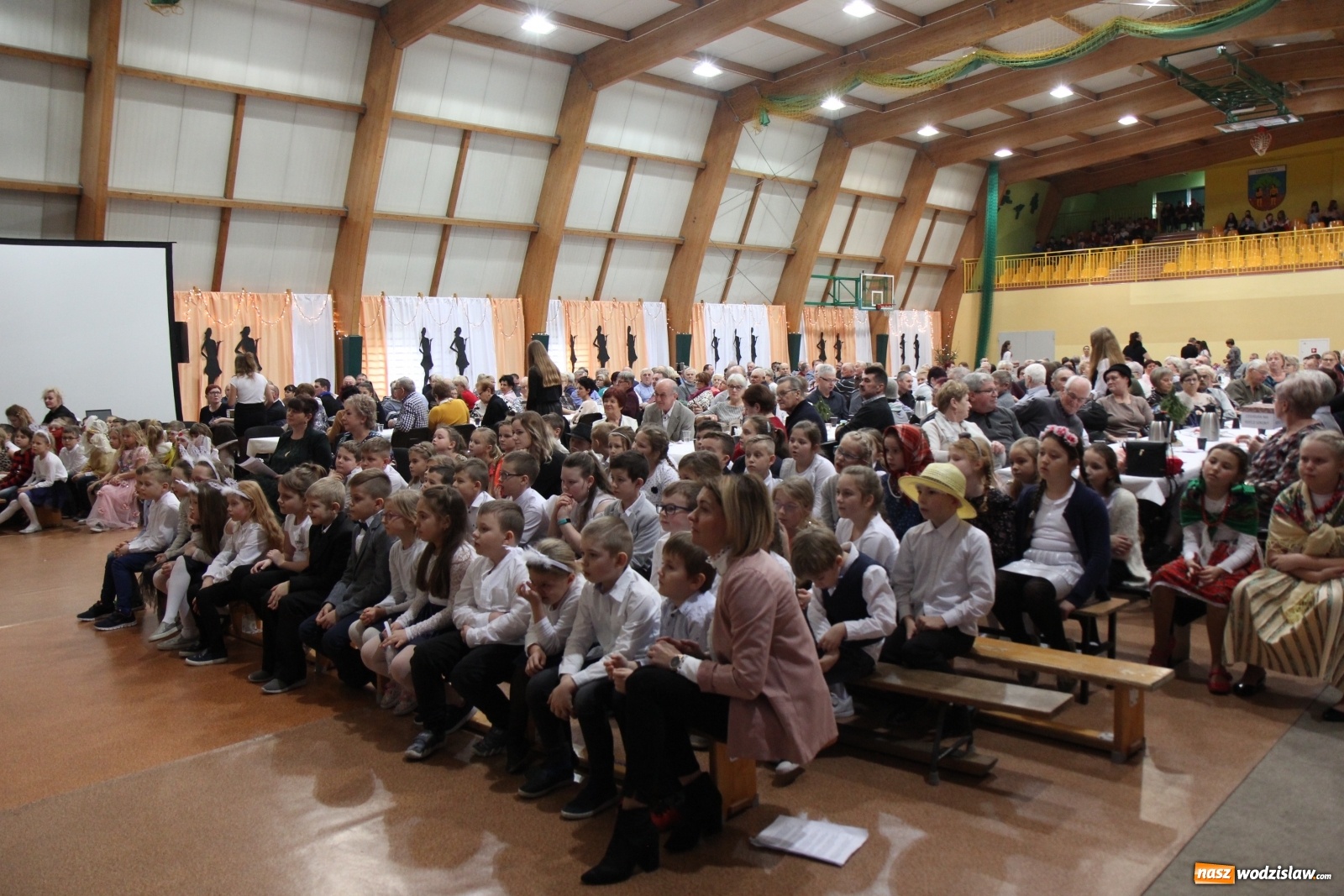 Zdjęcie w galerii na portalu naszwodzislaw.com: Wielkie świętowanie w SP w Lubomi wiadomości z regionu