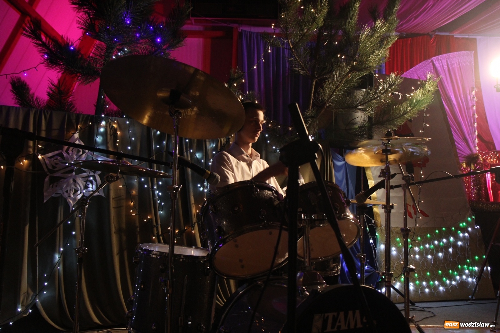 Zdjęcie w galerii na portalu naszwodzislaw.com: Lubomia: Koncert noworoczny w stylu lat 20. wiadomości z regionu