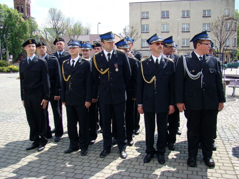 Zdjęcie w galerii na portalu naszwodzislaw.com: Flaga Polski i laska skautowska wiadomości z regionu