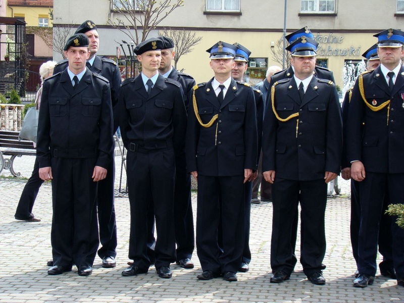 Zdjęcie w galerii na portalu naszwodzislaw.com: Flaga Polski i laska skautowska wiadomości z regionu