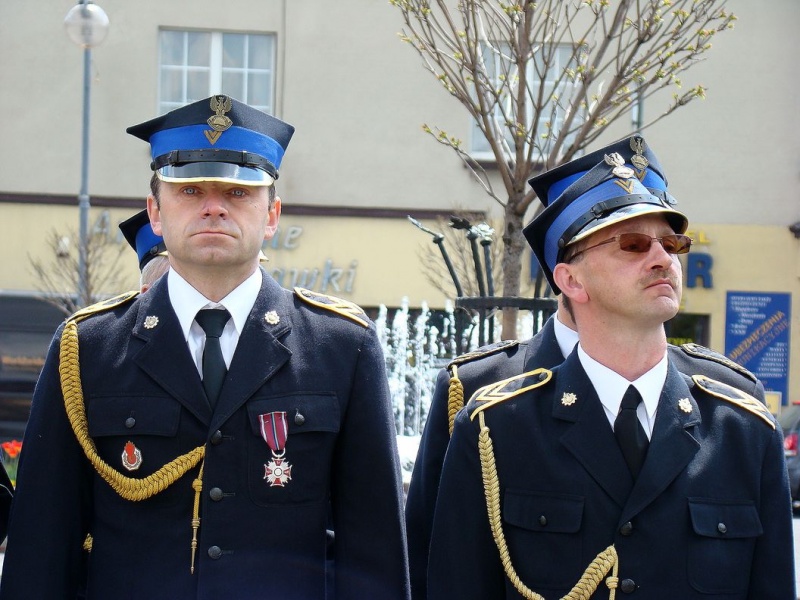 Zdjęcie w galerii na portalu naszwodzislaw.com: Flaga Polski i laska skautowska wiadomości z regionu