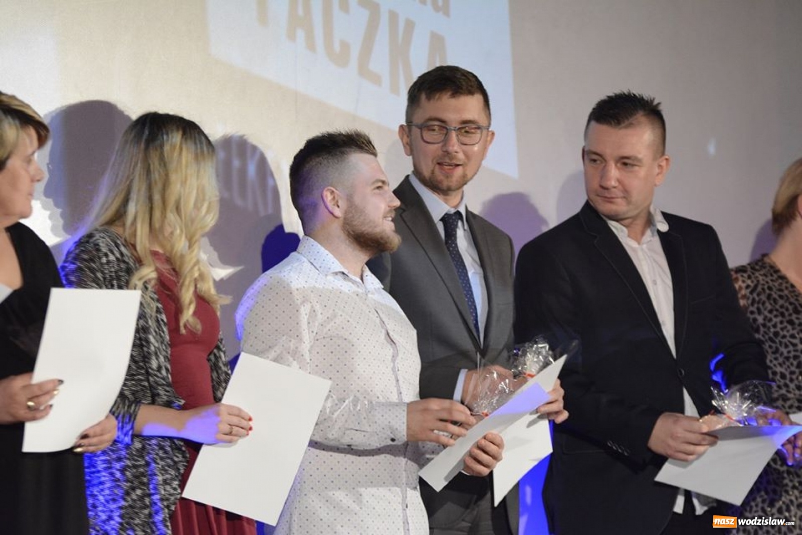 Zdjęcie w galerii na portalu naszwodzislaw.com: Zaangażowanie wolontariuszy Szlachetnej Paczki docenione wiadomości z regionu