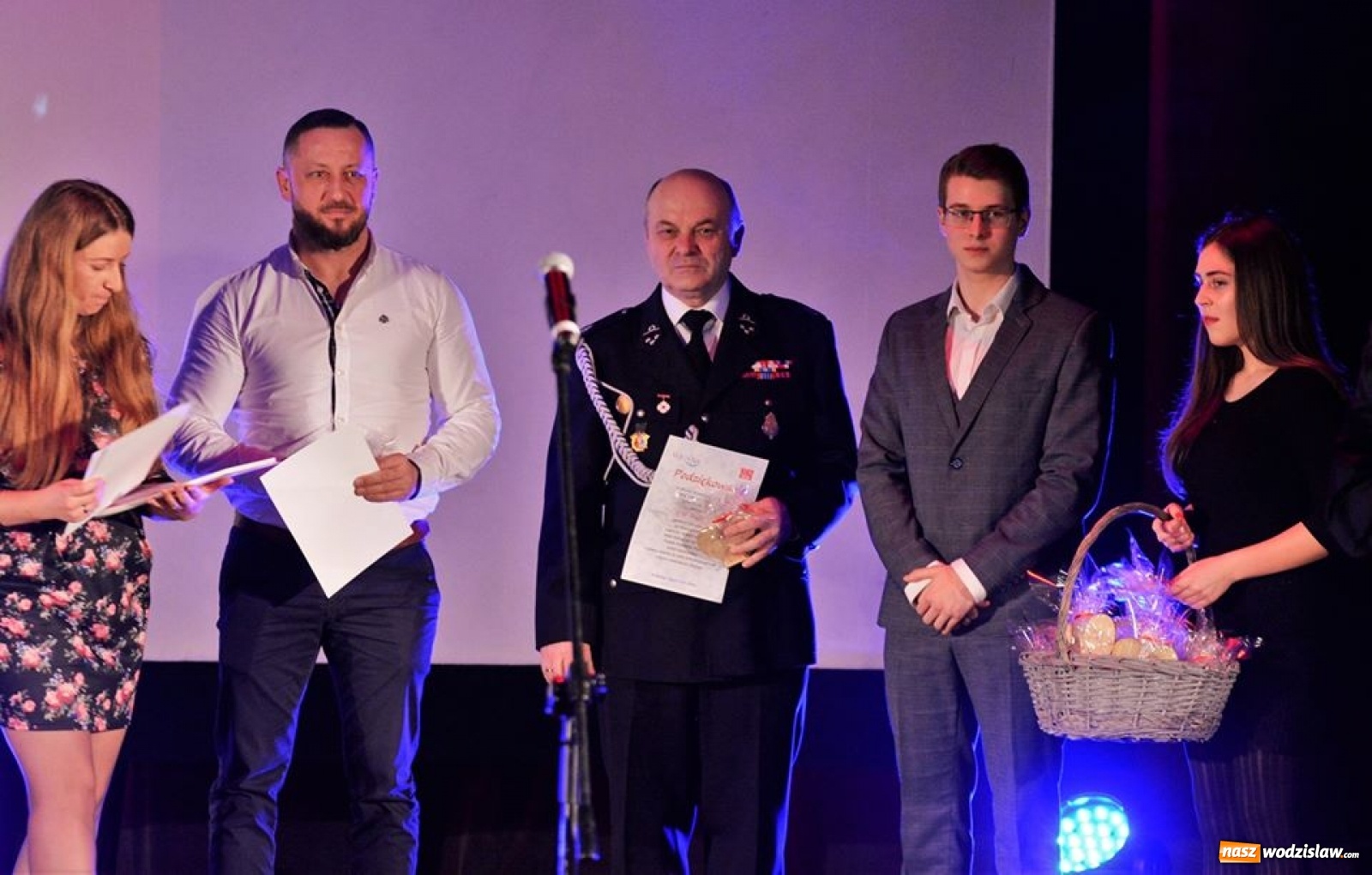 Zdjęcie w galerii na portalu naszwodzislaw.com: Zaangażowanie wolontariuszy Szlachetnej Paczki docenione wiadomości z regionu