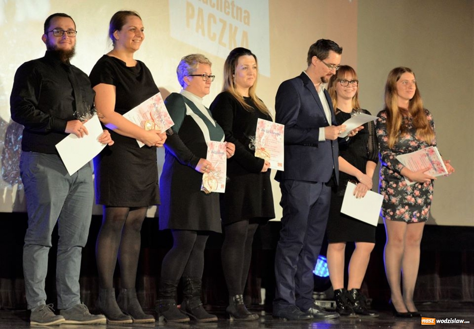 Zdjęcie w galerii na portalu naszwodzislaw.com: Zaangażowanie wolontariuszy Szlachetnej Paczki docenione wiadomości z regionu