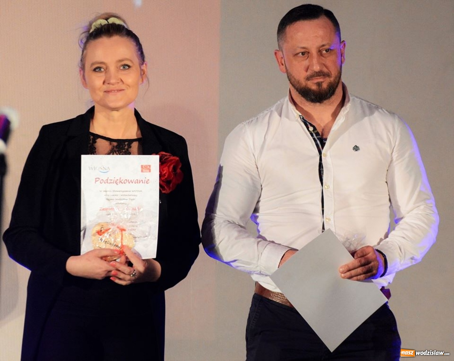 Zdjęcie w galerii na portalu naszwodzislaw.com: Zaangażowanie wolontariuszy Szlachetnej Paczki docenione wiadomości z regionu