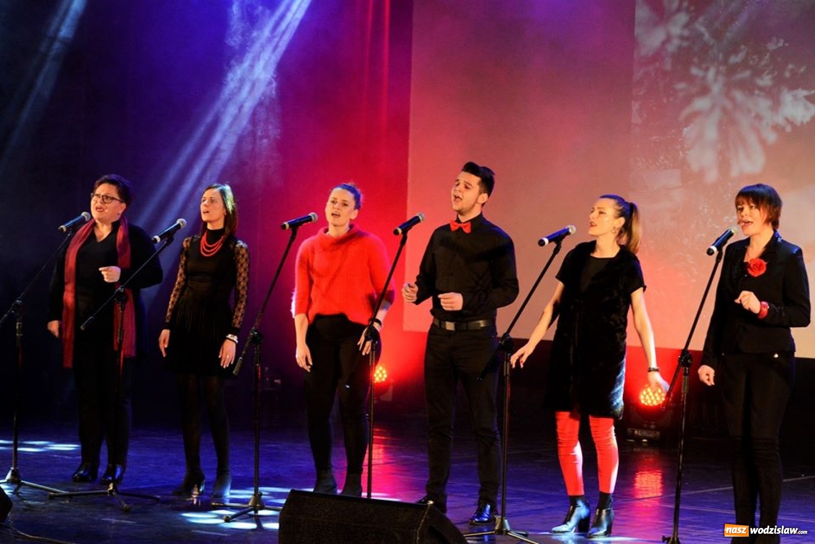 Zdjęcie w galerii na portalu naszwodzislaw.com: Zaangażowanie wolontariuszy Szlachetnej Paczki docenione wiadomości z regionu