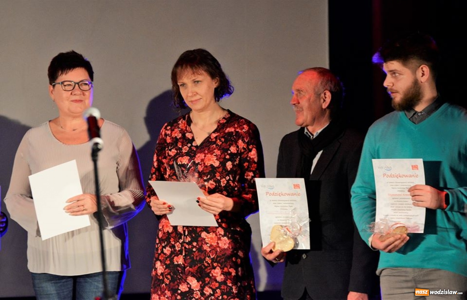 Zdjęcie w galerii na portalu naszwodzislaw.com: Zaangażowanie wolontariuszy Szlachetnej Paczki docenione wiadomości z regionu