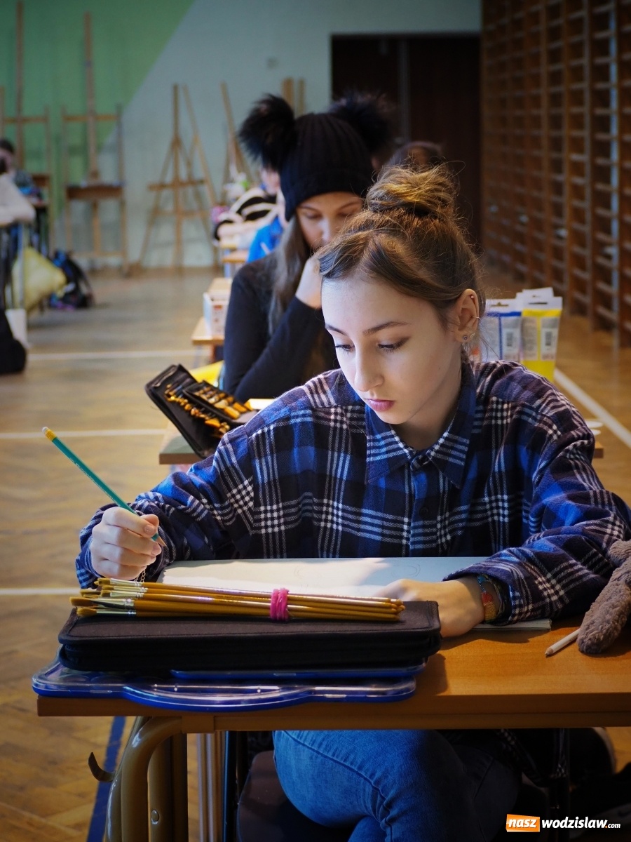 Zdjęcie w galerii na portalu naszwodzislaw.com: Ferie rozpoczęli spacerem po wyobraźni wiadomości z regionu