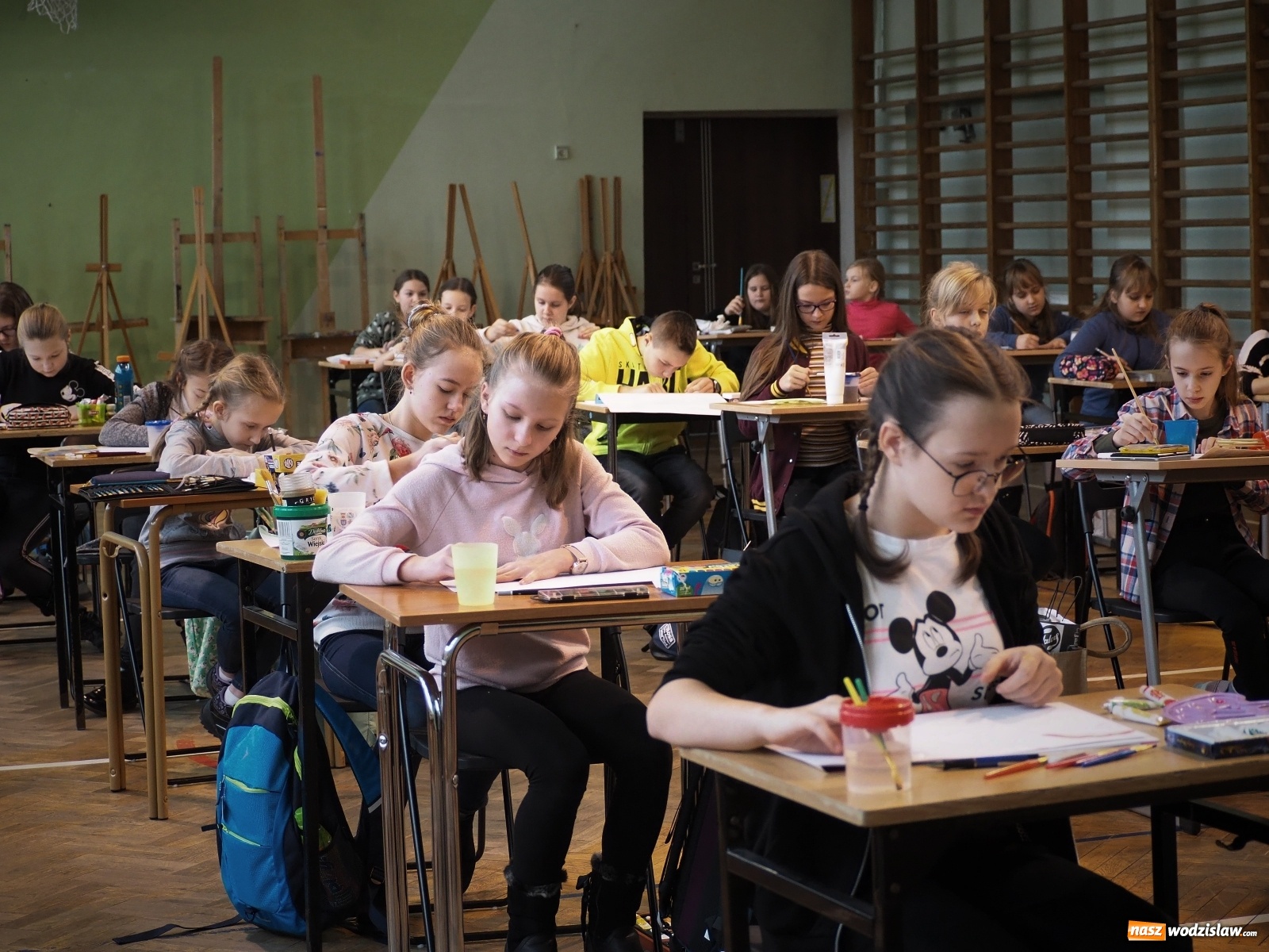 Zdjęcie w galerii na portalu naszwodzislaw.com: Ferie rozpoczęli spacerem po wyobraźni wiadomości z regionu