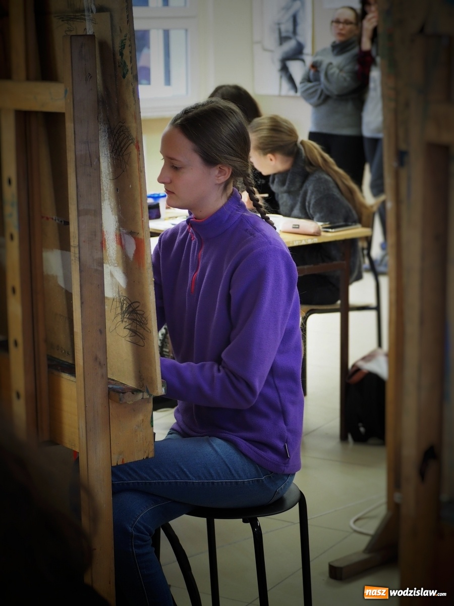 Zdjęcie w galerii na portalu naszwodzislaw.com: Ferie rozpoczęli spacerem po wyobraźni wiadomości z regionu