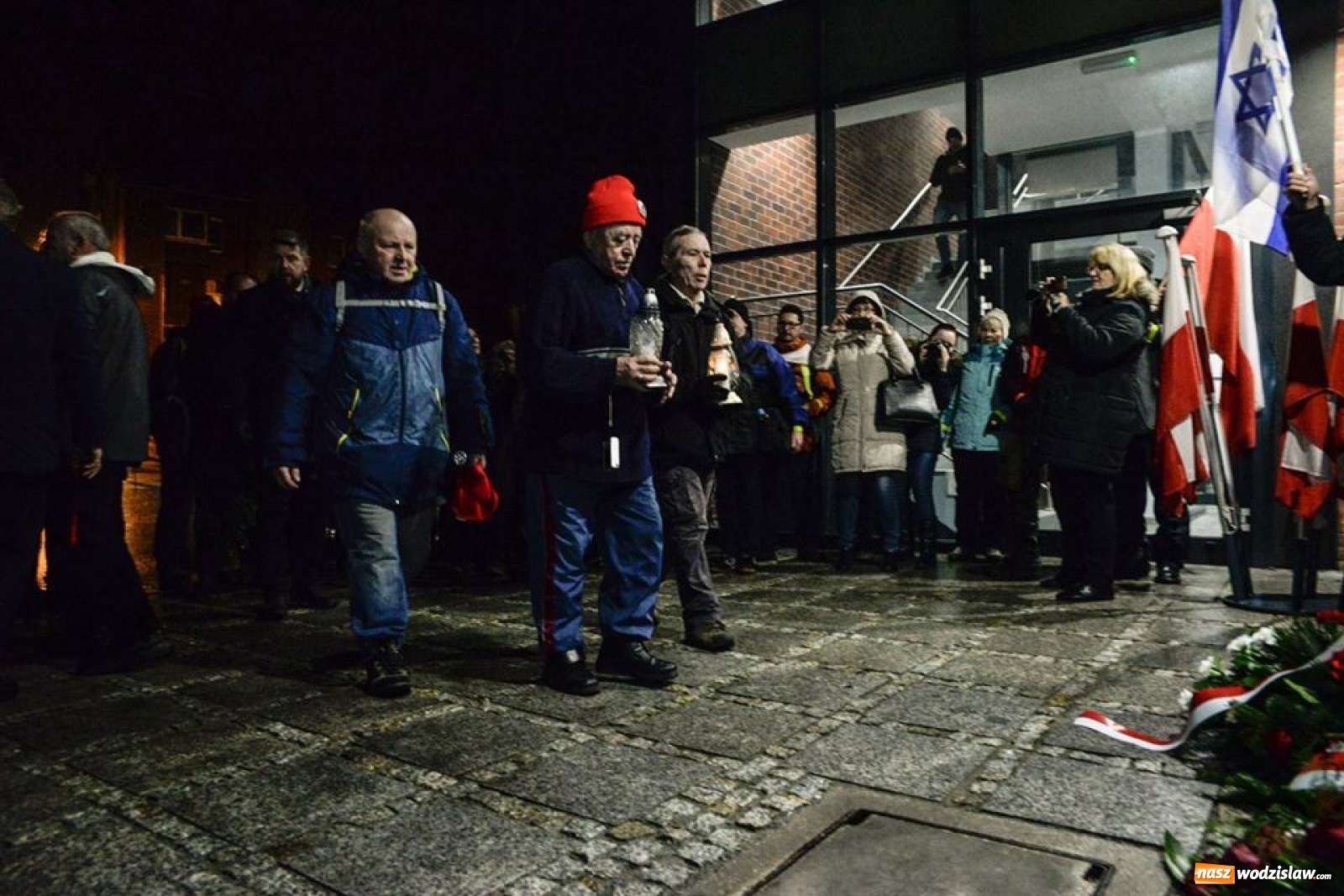 Zdjęcie w galerii na portalu naszwodzislaw.com: Uczcili 75. rocznicę Marsz Śmierci [FOTO] wiadomości z regionu