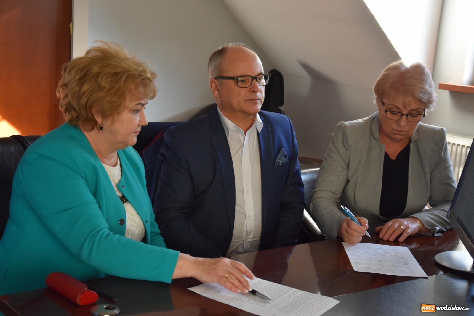 Zdjęcie w galerii na portalu naszwodzislaw.com: Kolejny krok dla lepszej pieczy zastępczej w powiecie zrobiony wiadomości z regionu
