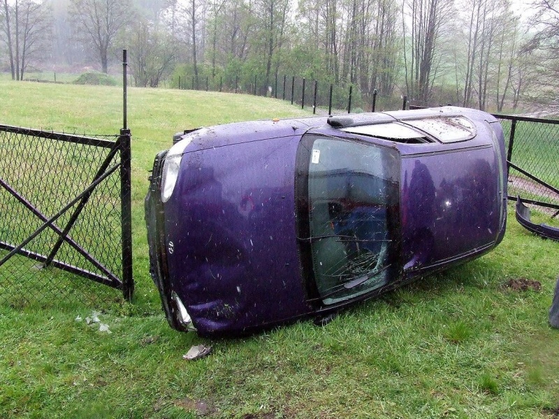 Zdjęcie w galerii na portalu naszwodzislaw.com: Kobieta ranna w wypadku  wiadomości z regionu