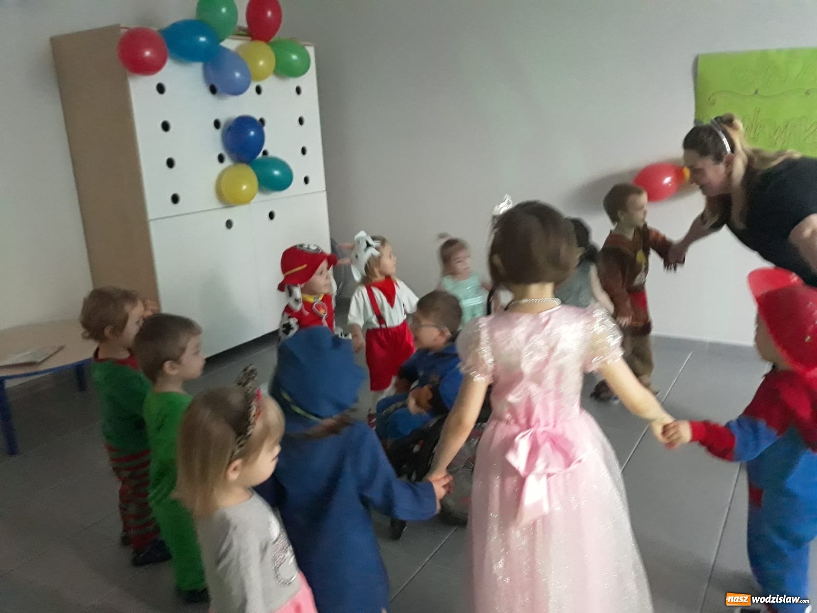 Zdjęcie w galerii na portalu naszwodzislaw.com: Ach, co to był za bal! Karnawałowa zabawa w wodzisławskim Bursztynku wiadomości z regionu