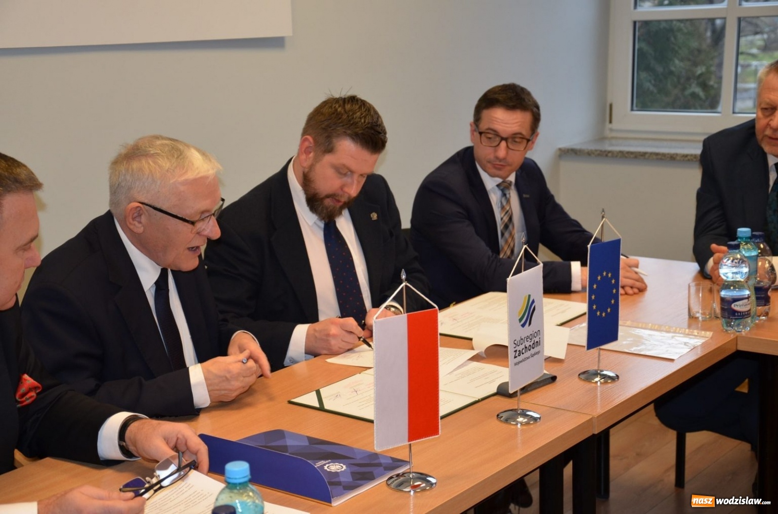 Zdjęcie w galerii na portalu naszwodzislaw.com: Nasze samorządy pomogą kształcić inżynierów miejskich wiadomości z regionu