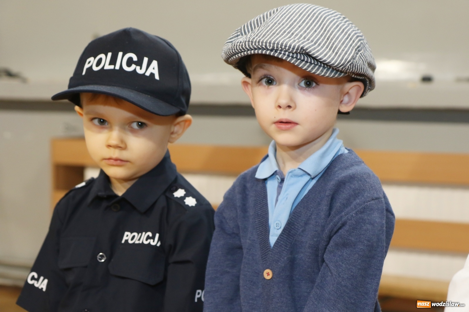 Zdjęcie w galerii na portalu naszwodzislaw.com: W świecie Smerfów i innych bajek w ZSP4 wiadomości z regionu