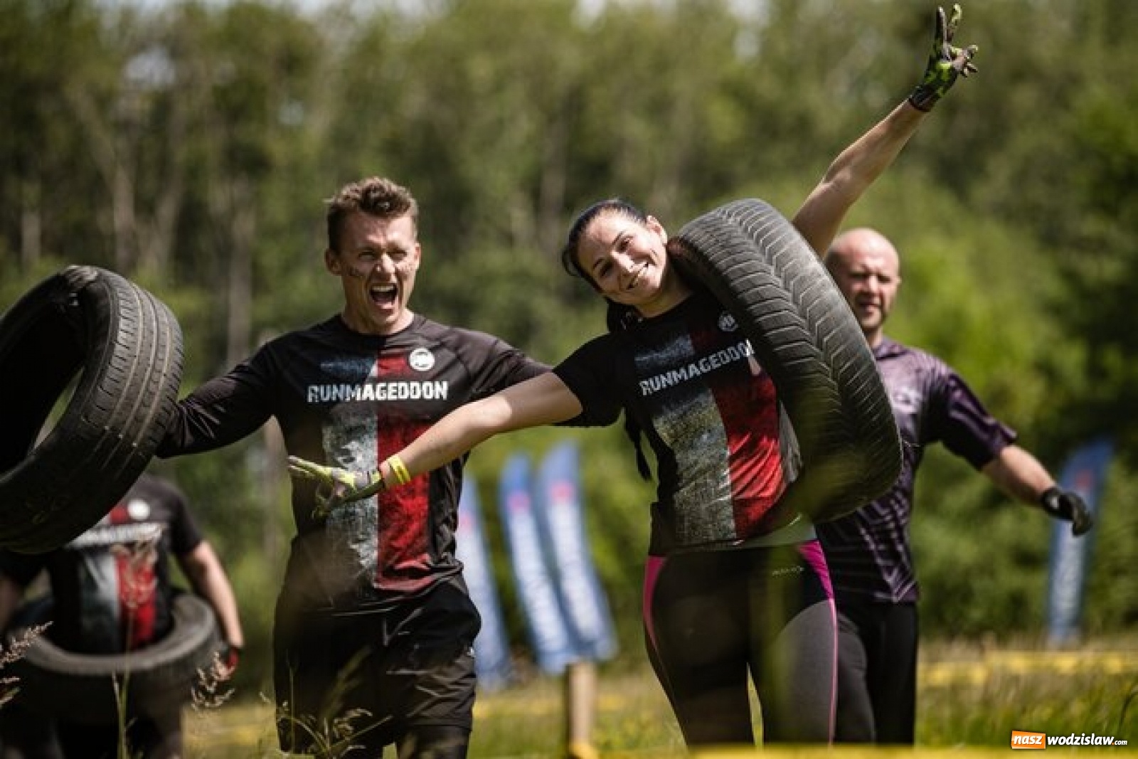 Zdjęcie w galerii na portalu naszwodzislaw.com: Ekstremalna przygoda za dnia i nocy czyli Runmageddon w Arenie Gliwice wiadomości z regionu