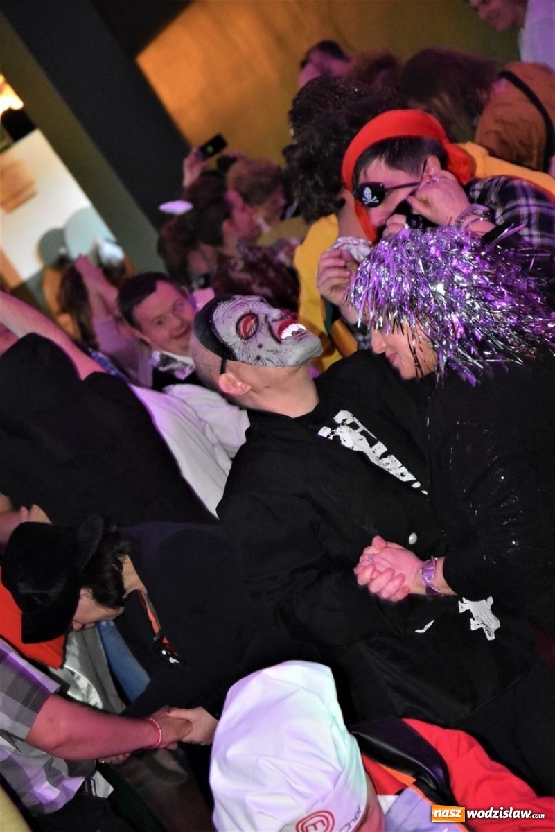 Zdjęcie w galerii na portalu naszwodzislaw.com: Bawili się na integracyjnym balu wiadomości z regionu