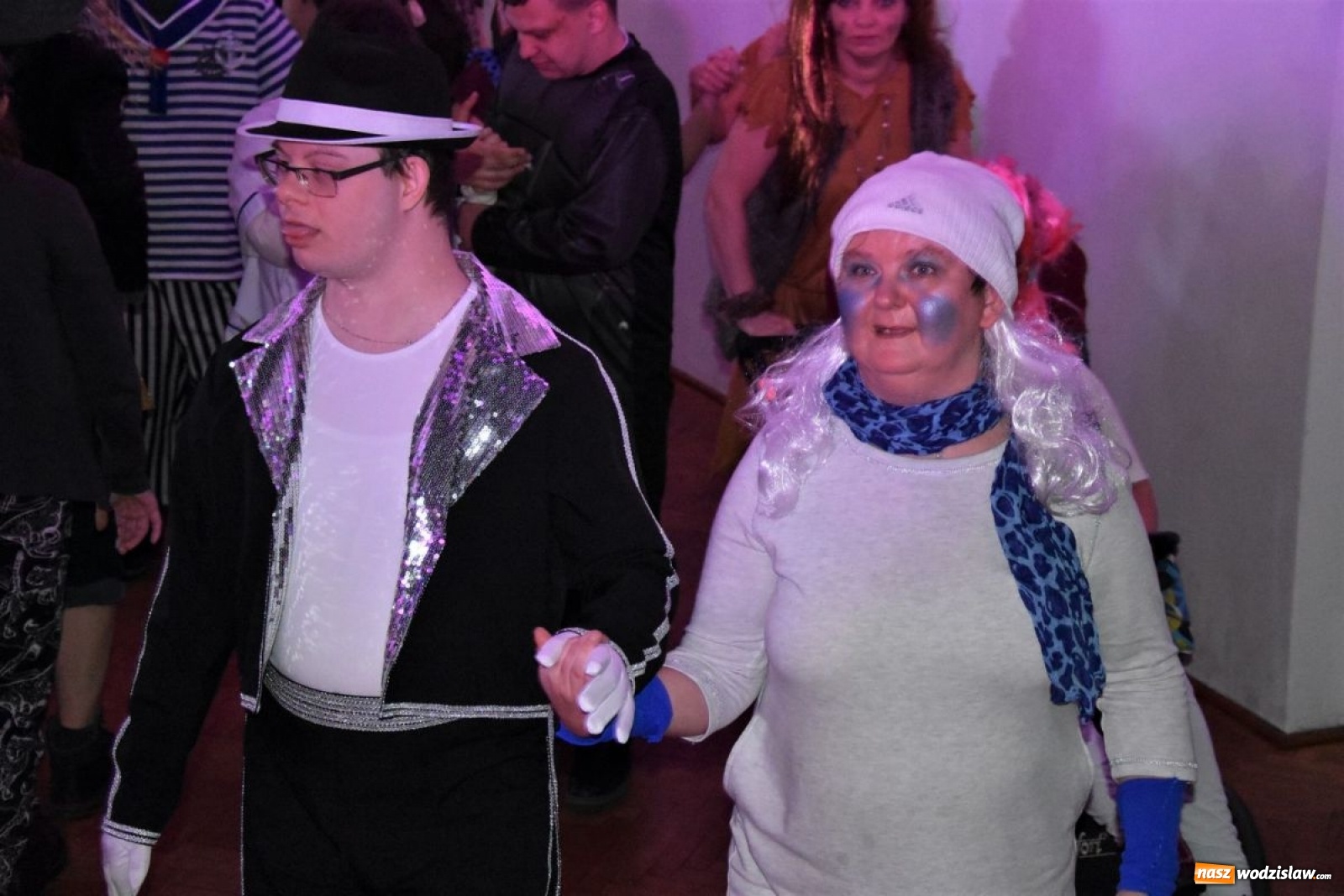 Zdjęcie w galerii na portalu naszwodzislaw.com: Bawili się na integracyjnym balu wiadomości z regionu