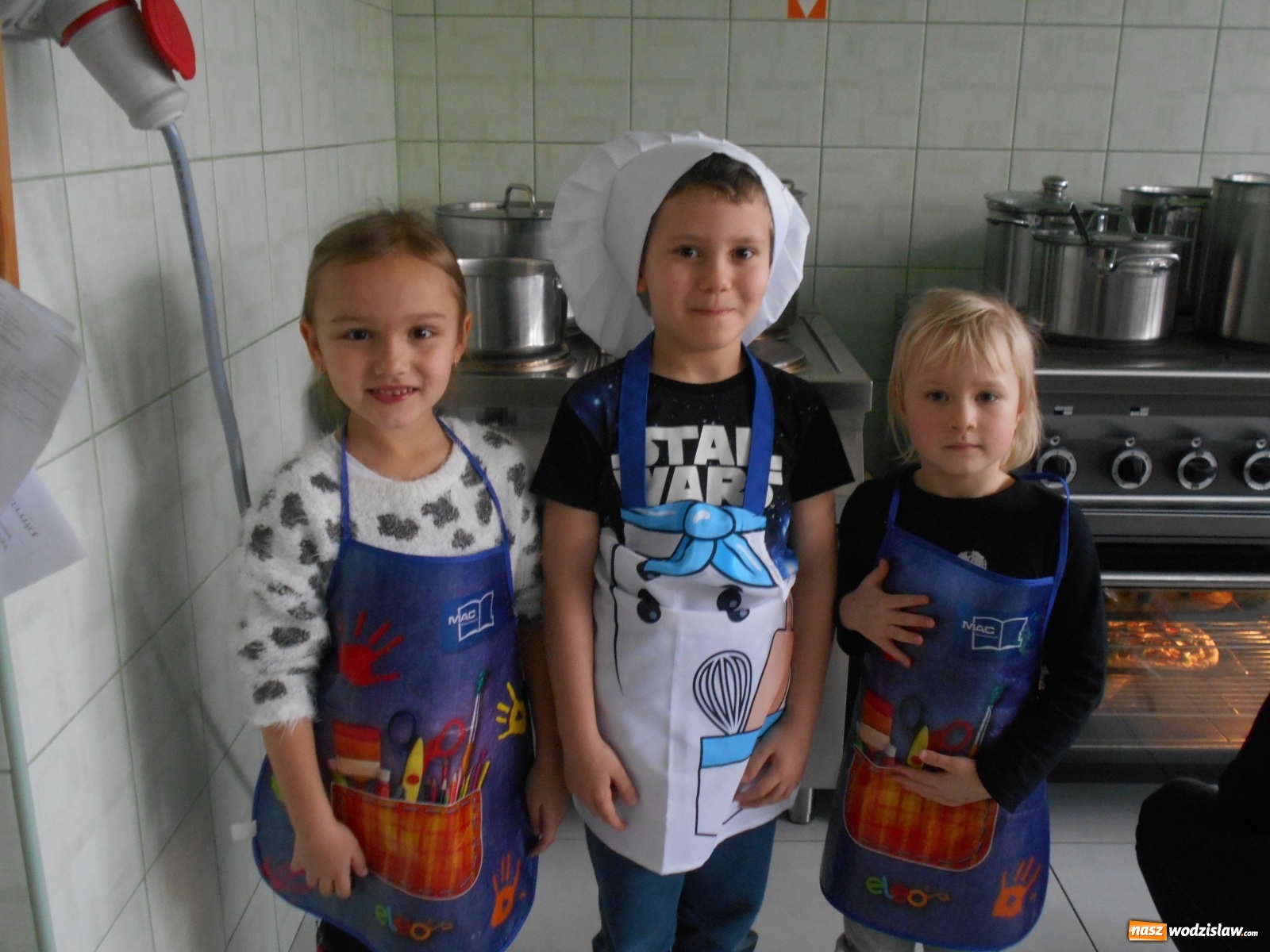 Zdjęcie w galerii na portalu naszwodzislaw.com: Międzynarodowy Dzień Pizzy w Przedszkolu numer 18 wiadomości z regionu