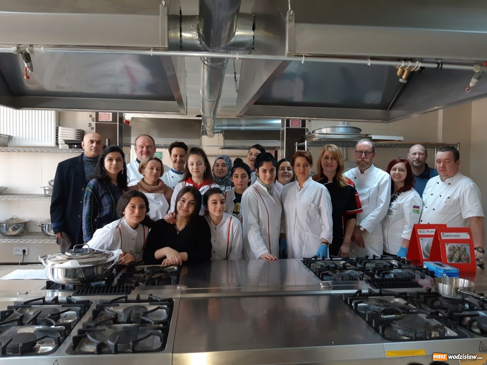 Zdjęcie w galerii na portalu naszwodzislaw.com: Smaki orientu, czyli jak nauczyciele Ekonomika zbierali doświadczenie w Turcji wiadomości z regionu