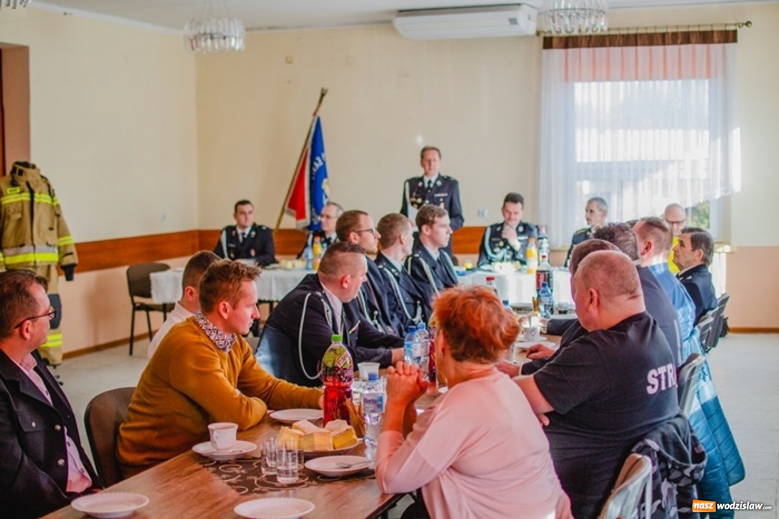 Zdjęcie w galerii na portalu naszwodzislaw.com: Strażacy ochotnicy z Gogołowej po zebraniu sprawozdawczym wiadomości z regionu