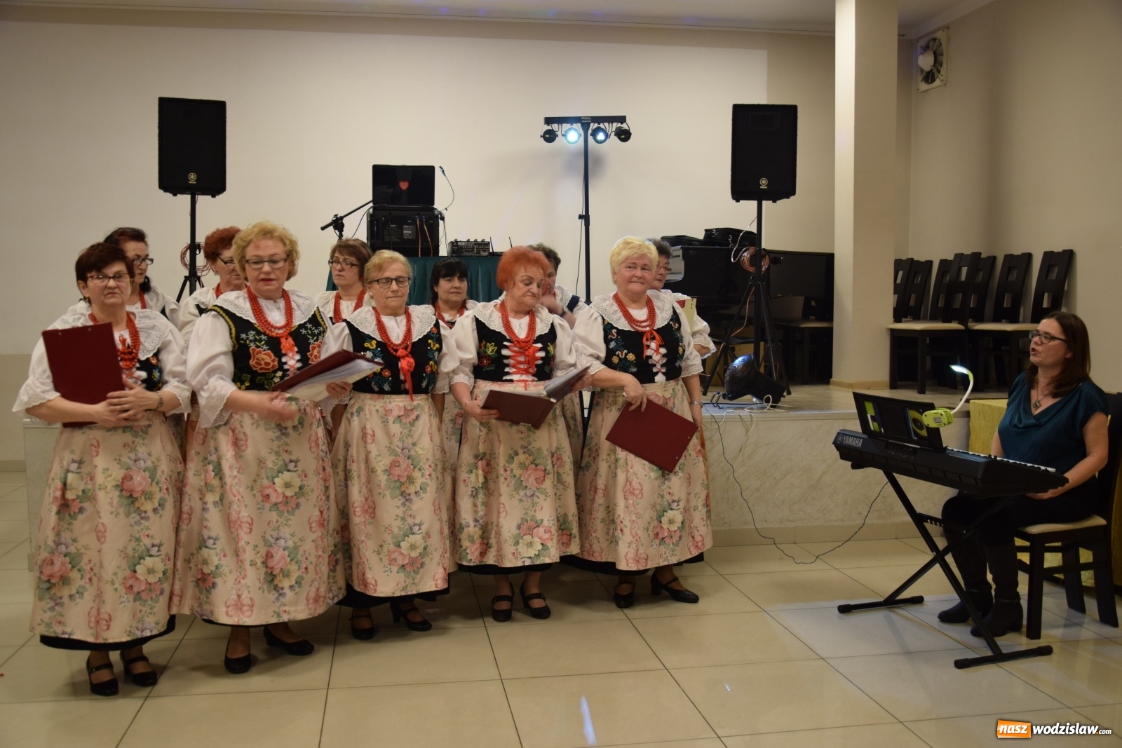 Zdjęcie w galerii na portalu naszwodzislaw.com: Babski Comber członkiń KGW Mszana [FOTO] wiadomości z regionu