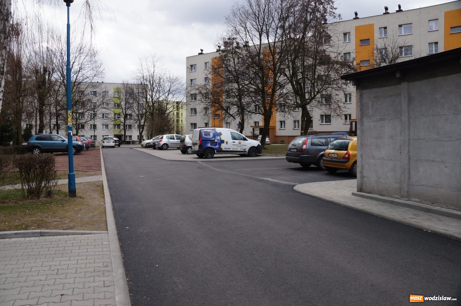 Zdjęcie w galerii na portalu naszwodzislaw.com: Zakończył się remont drogi na osiedlu 1 Maja wiadomości z regionu