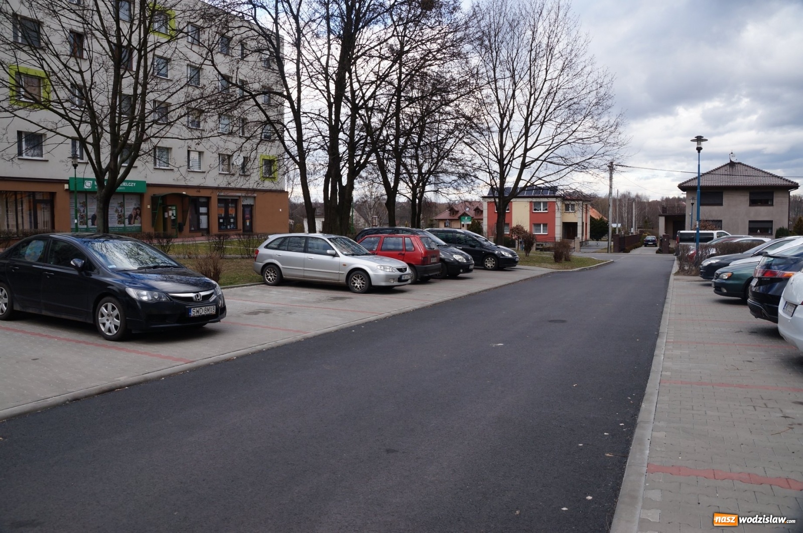Zdjęcie w galerii na portalu naszwodzislaw.com: Zakończył się remont drogi na osiedlu 1 Maja wiadomości z regionu