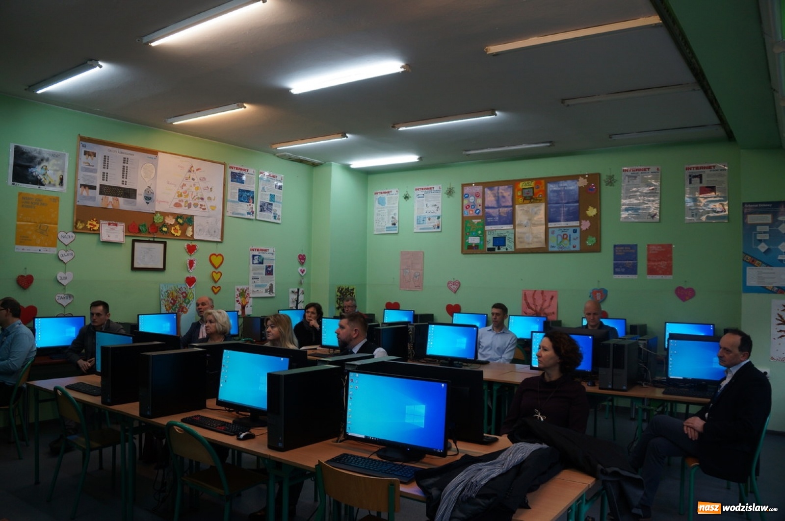 Zdjęcie w galerii na portalu naszwodzislaw.com: Bezpieczny system informatyczny w wodzisławskich szkołach wiadomości z regionu