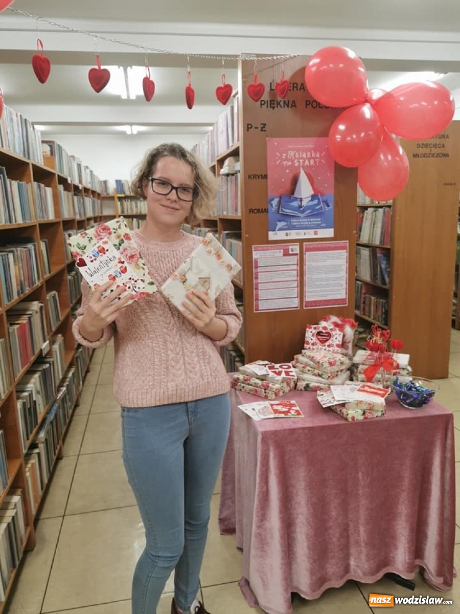 Zdjęcie w galerii na portalu naszwodzislaw.com: Nowinki z mszańskiej książnicy. Udane Walentynki i wybrani Czytelnicy Roku 2019 wiadomości z regionu
