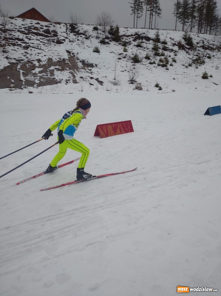 Zdjęcie w galerii na portalu naszwodzislaw.com: Oskar Kremski zwycięzcą Śląsko-Beskidzkiej Ligi w Biegach Narciarskich wiadomości z regionu