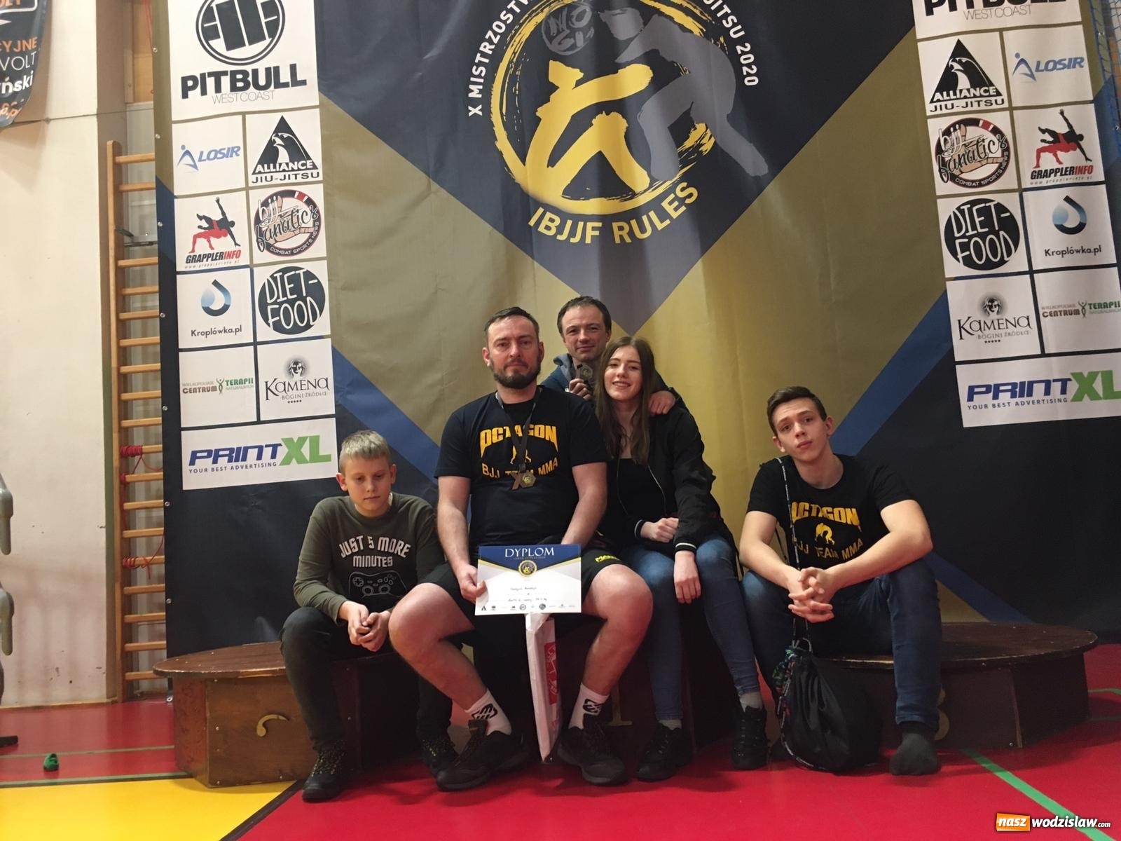 Zdjęcie w galerii na portalu naszwodzislaw.com: Sześć medali Mistrzostw Polski dla Octagon Team wiadomości z regionu