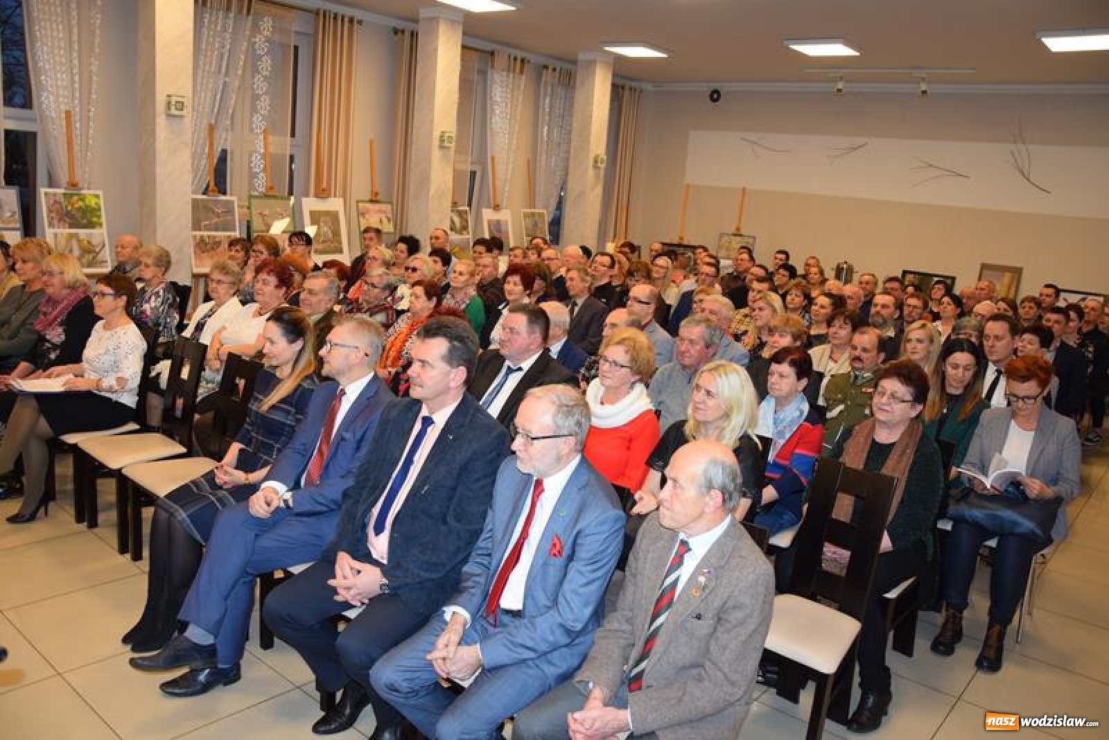 Zdjęcie w galerii na portalu naszwodzislaw.com: Promocja książki Nasze opoWieści Gminne w Mszanie [FOTO] wiadomości z regionu