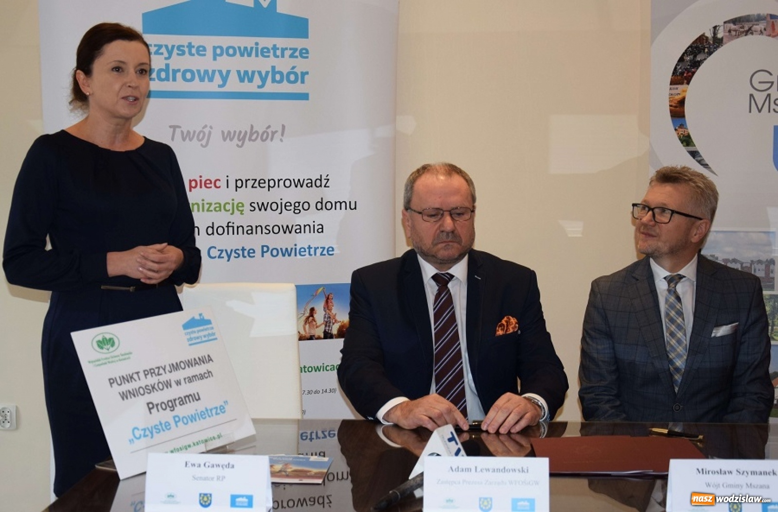 Zdjęcie w galerii na portalu naszwodzislaw.com: W Mszanie podpisano porozumienie w sprawie punktu Czyste Powietrze wiadomości z regionu