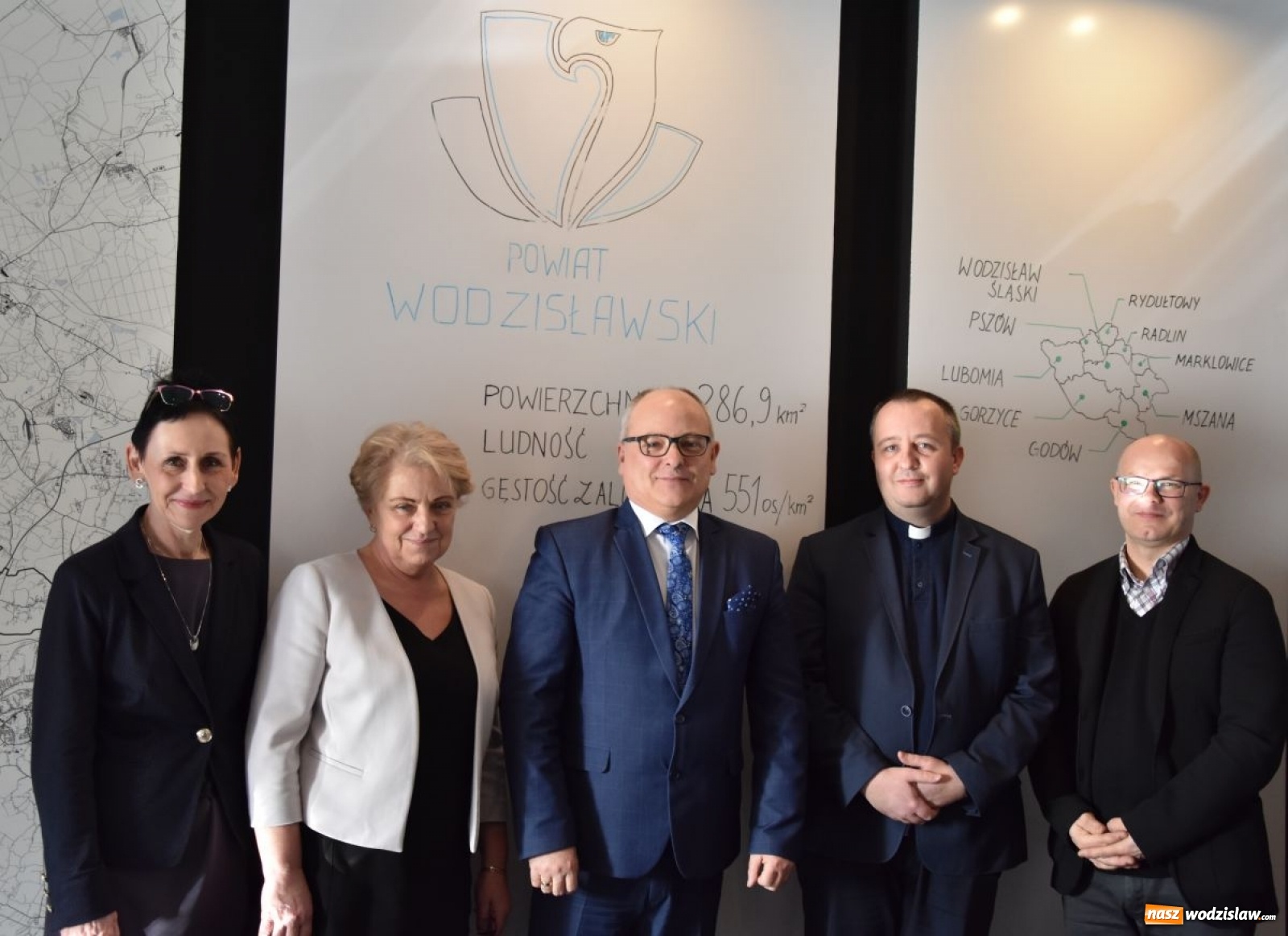 Zdjęcie w galerii na portalu naszwodzislaw.com: Z dyrektorem Caritas o nowych możliwościach współpracy wiadomości z regionu