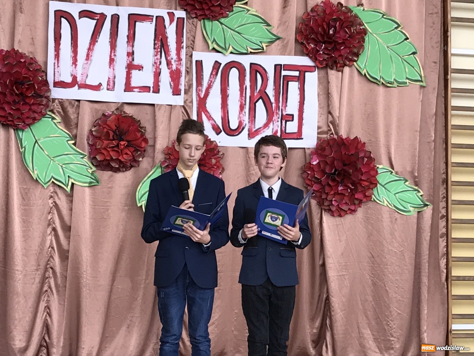 Zdjęcie w galerii na portalu naszwodzislaw.com: Uczniowie SP 16 świętowali Dzień Kobiet wiadomości z regionu