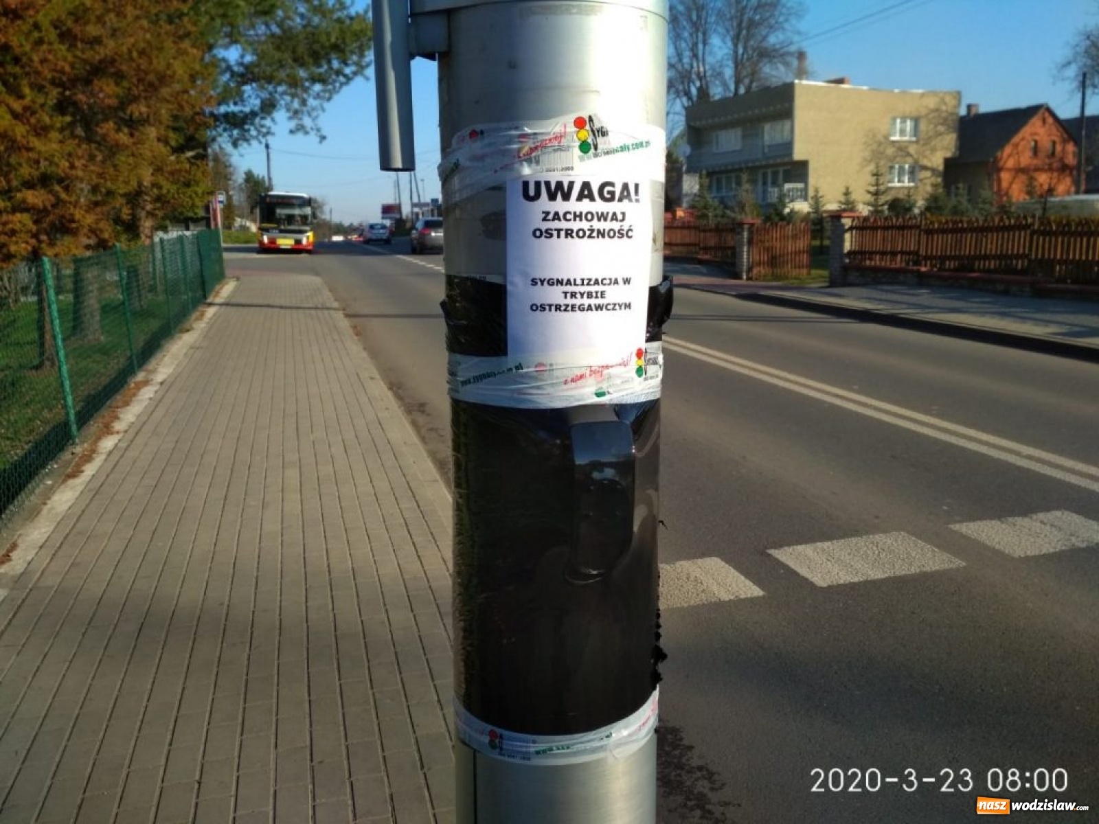 Zdjęcie w galerii na portalu naszwodzislaw.com: Zmiany w działaniu sygnalizacji świetlnych na drogach powiatowych wiadomości z regionu