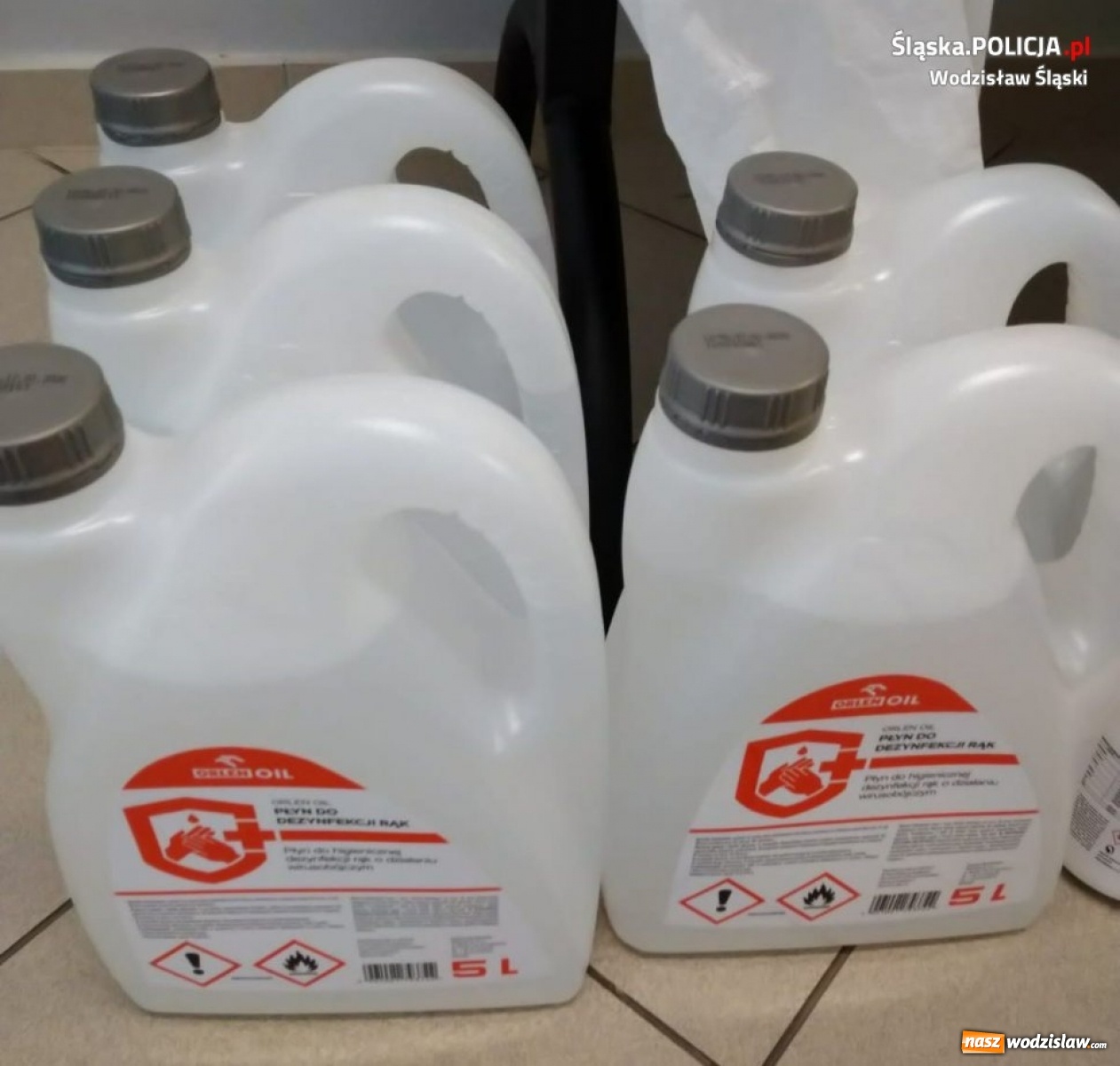 Zdjęcie w galerii na portalu naszwodzislaw.com: Kolejne środki ochrony sanitarnej trafiły do wodzisławskich policjantów wiadomości z regionu