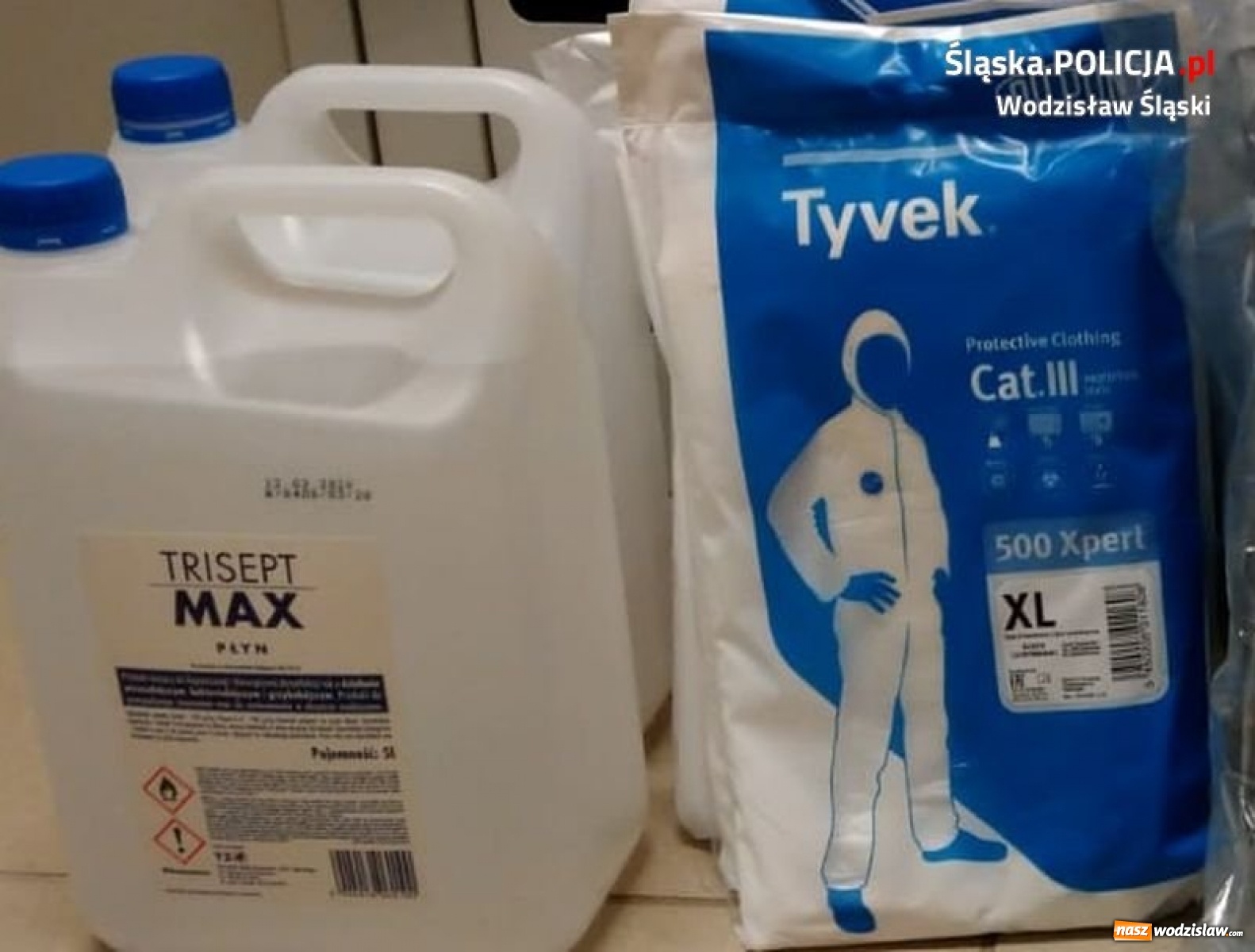 Zdjęcie w galerii na portalu naszwodzislaw.com: Kolejne środki ochrony sanitarnej trafiły do wodzisławskich policjantów wiadomości z regionu