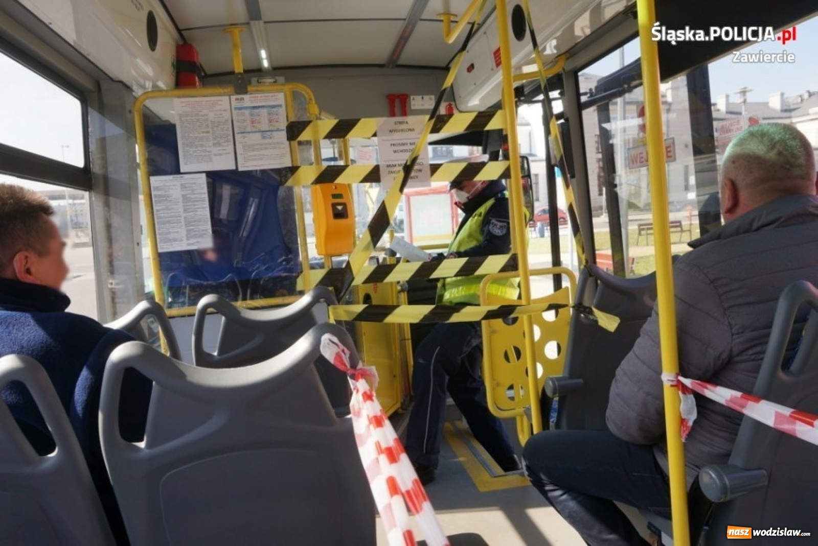 Zdjęcie w galerii na portalu naszwodzislaw.com: Mandaty i pouczenia. Sypią się kary za łamanie zakazu zgromadzeń! wiadomości z regionu