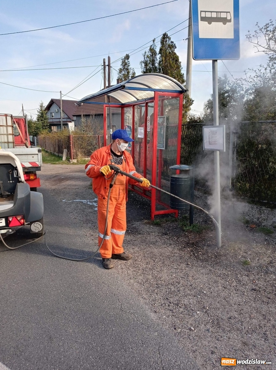 Zdjęcie w galerii na portalu naszwodzislaw.com: Tak przebiega dezynfekcja w mieście wiadomości z regionu