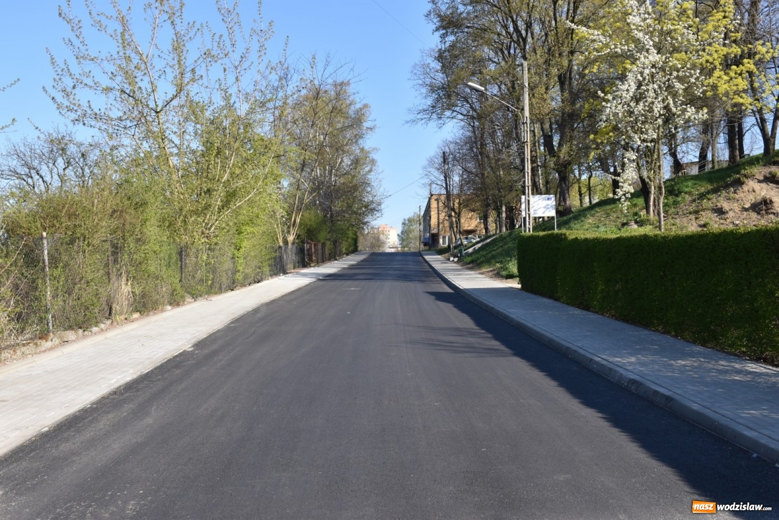 Zdjęcie w galerii na portalu naszwodzislaw.com: Prace remontowe na ulicy Daszyńskiego zakończone wiadomości z regionu