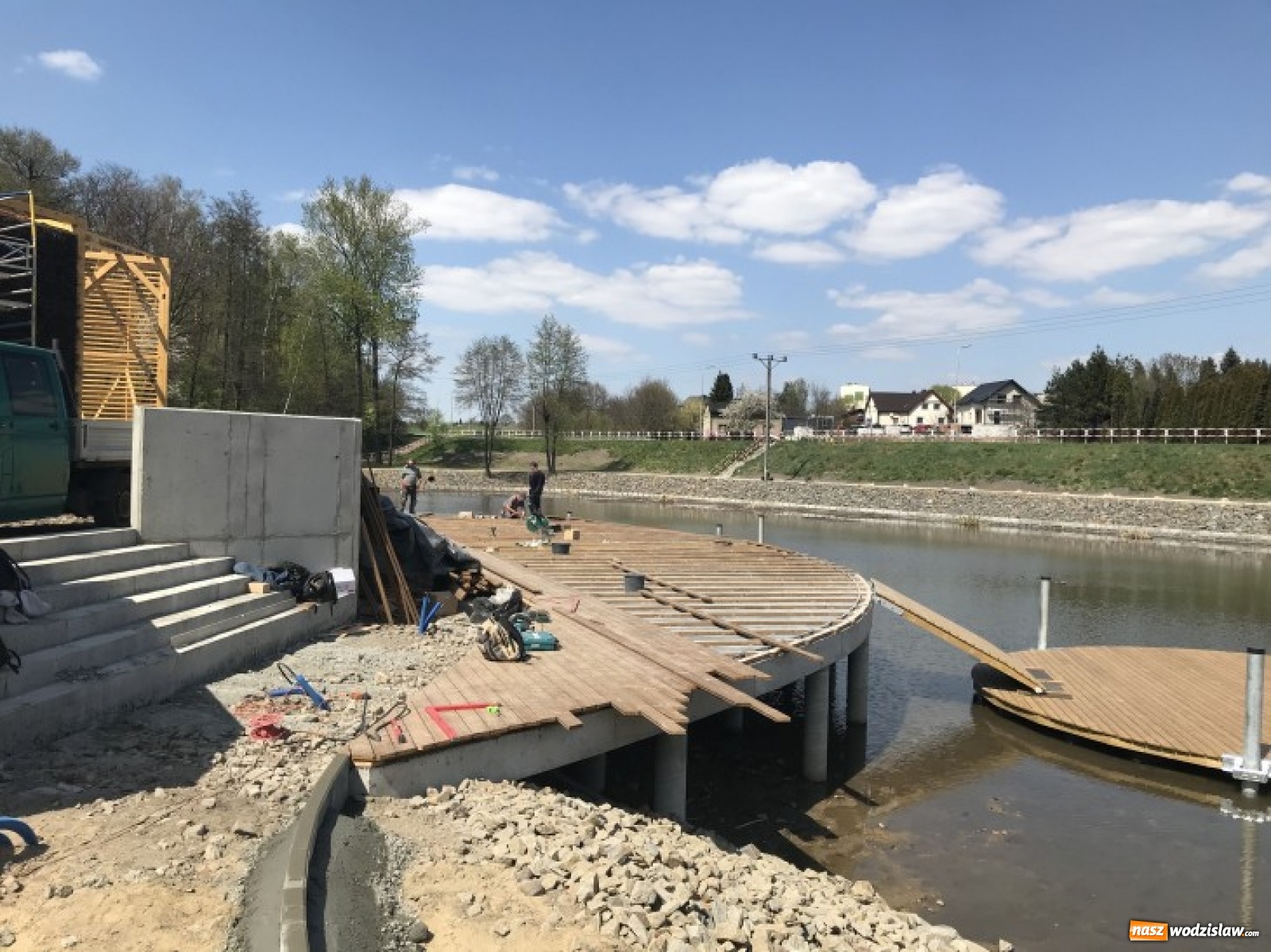 Zdjęcie w galerii na portalu naszwodzislaw.com: Trwają prace przy budowie tężni w Rydułtowach [FOTO] wiadomości z regionu