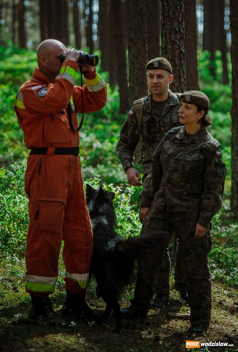 Zdjęcie w galerii na portalu naszwodzislaw.com: Pierwszy pies ratowniczy w Wojsku Polskim wiadomości z regionu