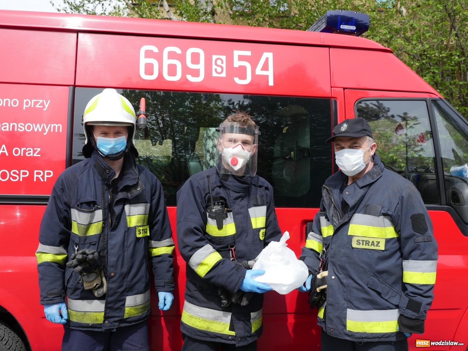 Zdjęcie w galerii na portalu naszwodzislaw.com: 3 maja świętuj w domu. Niebawem znów będziemy razem wiadomości z regionu